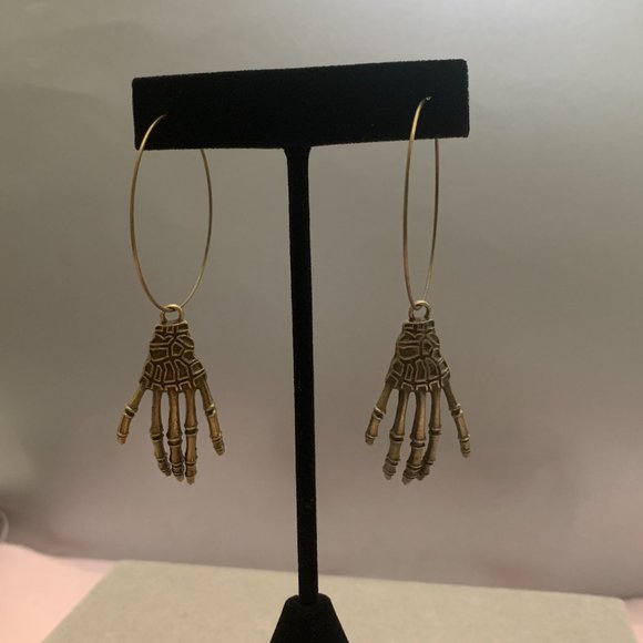 Mummy Hands Halloween Antique Bronze Hoop earrings - Picture 4 of 8
